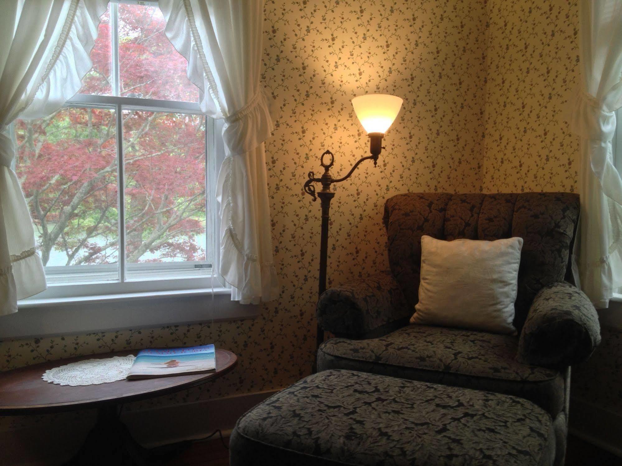 Shelter Island Heights House On Chase Creek Bed & Breakfast エクステリア 写真
